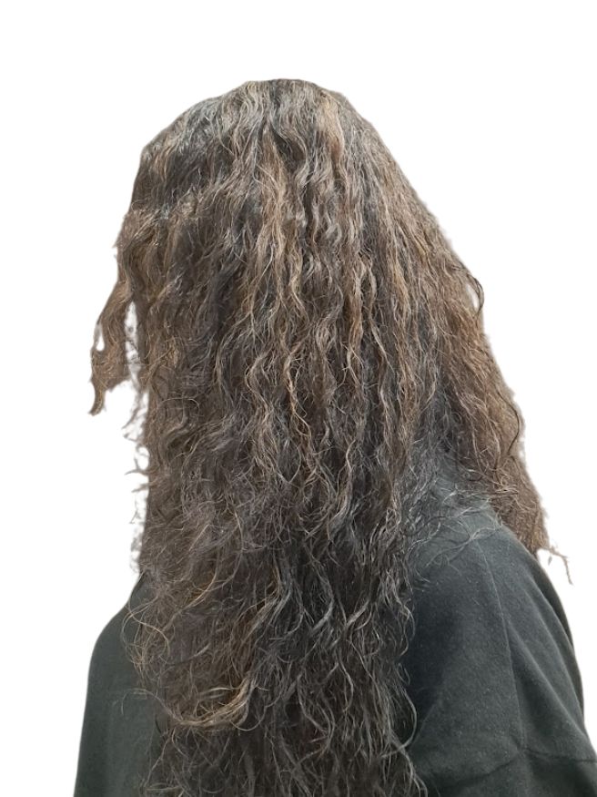 FIOLE QUALUCIA(フィヨーレクオルシア)ベージュシャンプー、爪染まる?